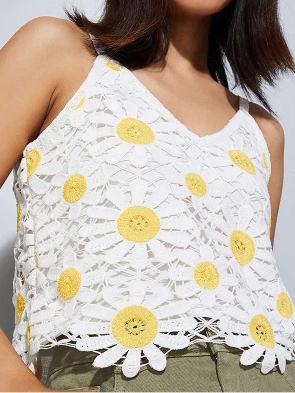 Max Studio White Crochet Daisy Tank Top with Yellow Centers